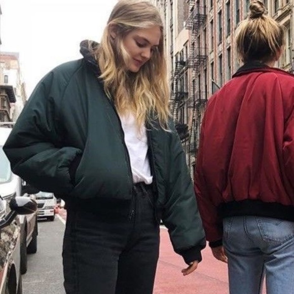 Brandy Melville Faith Puffer Jacket 